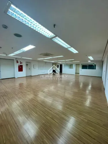 SALA PARA VENDA OU LOCAÇÃO EM ALPHAVILLE - ED. ALFACON
