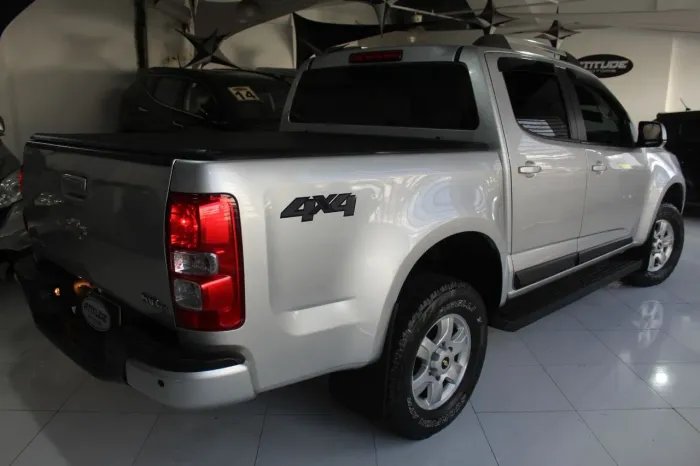 Chevrolet S10 Pick-up LT 2.8 TDI 4X4 CD Diesel AUT 2014