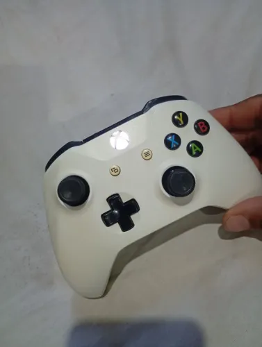 controle Xbox one s em perfeitas condições