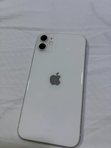 iPhone 11 Branco 64gb 