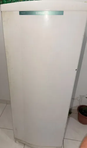 Geladeira Consul Degelo Seco 1 Porta, motor perfeito, para conserto ou retirada de peças