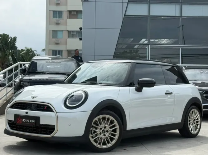 Mini Cooper 2.0 16V Twinpower Gasolina S 2P Steptronic 2025