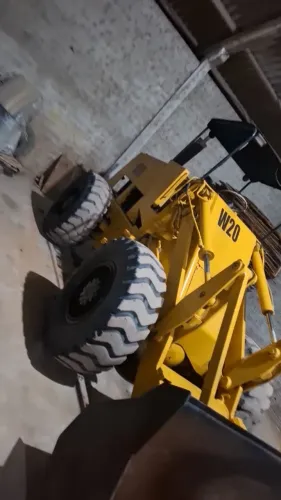 Pá carregadeira Case W20B