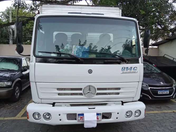 Vendo caminhão 3/4em ótimo estado de conservação