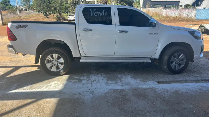Toyota Hilux CD 4X4 2.8 Diesel Mec. 2019