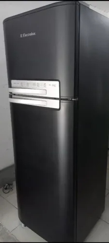 Eletrolux top de linha 440lts lindíssima 