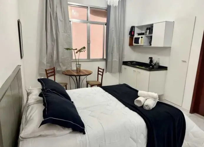 Excelente apartamento reformado e mobiliado para alugar - Rua Figueiredo de Magalhães