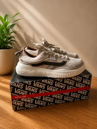 Tênis Vans Ultrarange Neo VR3