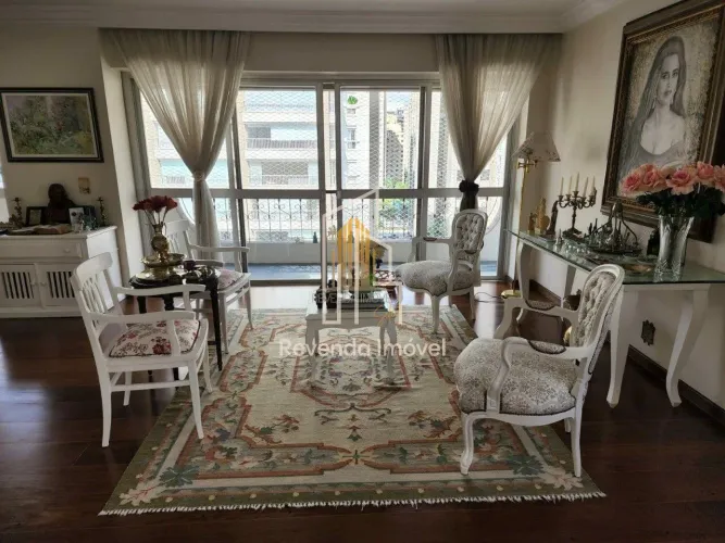 Apartamento de 198m² com 4 dormr/1 Suíte, 3 vagas no Mansão Portinari - Moema. Mansão Port