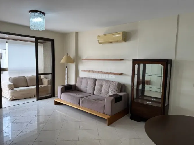 Excelente apartamento de três dormitórios para locação no bairro Agronômica!