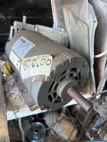 Motor trifásico 2,2(3,0) CV 