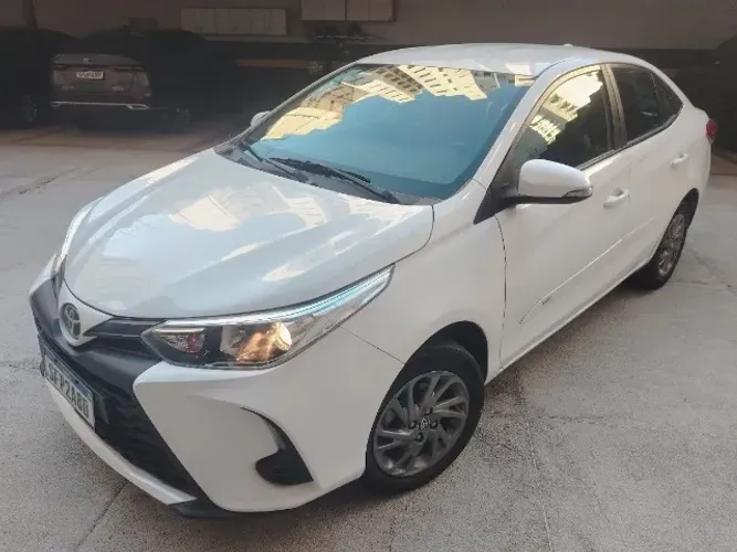 Toyota Yaris XS Sedan 1.5 Flex 16V 4P Aut. 2023