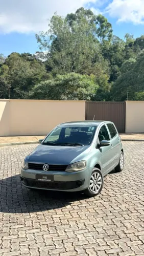 Volkswagen Fox 1.0 MI Total Flex 8V 5P 2012