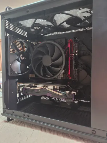 PC Gamer xeon 2680 v4 nvme 512 16gb ram rx 580 