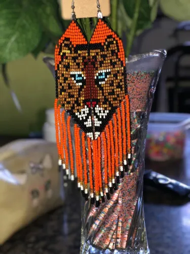 Brinco de miçanga