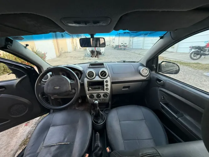 Ford Fiesta Sedan 1.0 8V Flex 4P 2008