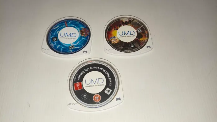 3 JOGOS PSP