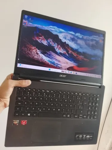 Notebook Acer Aspire 3 - Ryzen 5 | 8GB RAM | SSD | Placa de Vídeo Dedicada