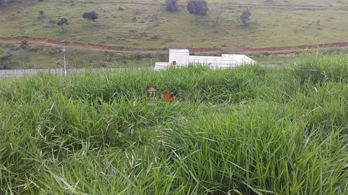 Terreno Padrão em Condomínio em Jambeiro