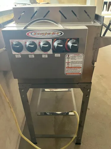 Forno de pizza industrial