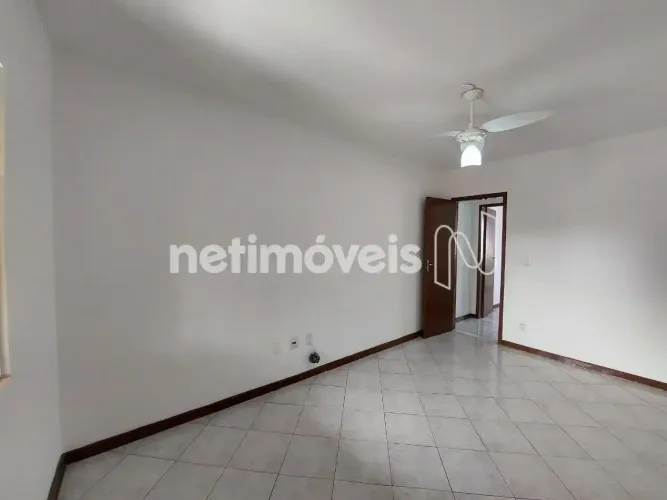 Locação Casa em condomínio Buraquinho Lauro de Freitas