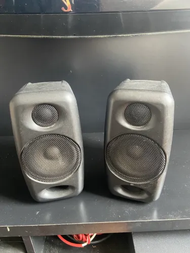 IK MULTIMÍDIA ILOUD MICRO MONITOR DE REFERÊNCIA