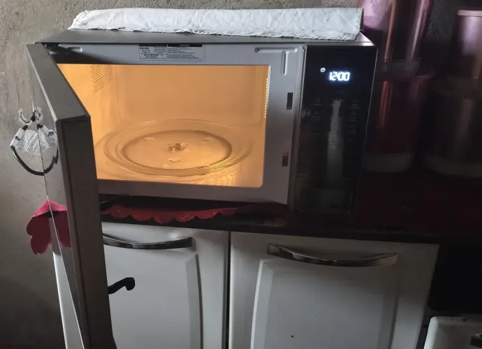 MICROONDAS NOVO