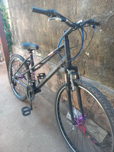 Vendo bicicleta calloi urbam aro 26