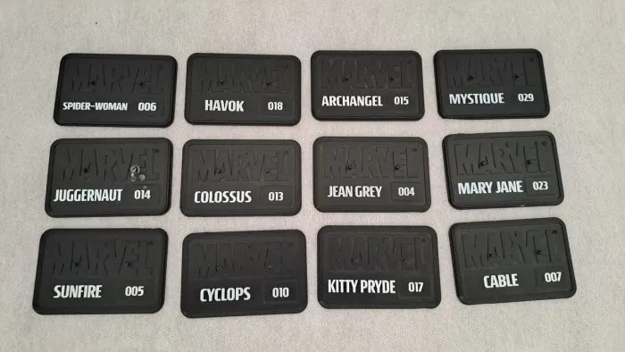 MT 12 Bases para Miniaturas Marvel Universe 10cm Várias Raras Antigas
