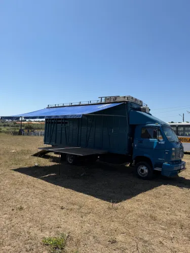 Caminhão vaquejada completo