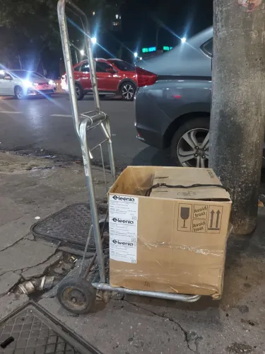 Carrinho de feirantes, sacoleiro ,camelô em boas condições para usar