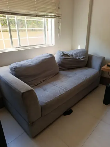 Sofá 2 lugares - ideial para apartamento / casa
