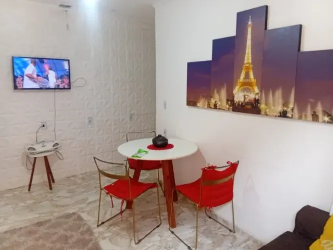 alugo mensal casa em itaipuaçu com piscina semi mobilhada com 2 quartos