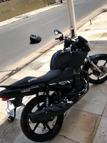 Factor 150 2022 vendo ou troco em carro