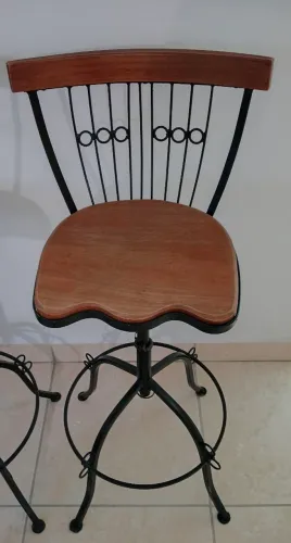 Banqueta Bistrô Alta para Cozinha Ferro e Madeira