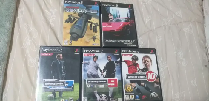 Vendo jogos originais de Ps2 JP .