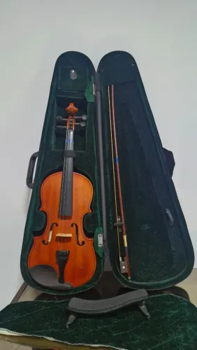 Violino Giannini G1V 4/4 Clássico + Espaleira Hox e Estojo Térmico