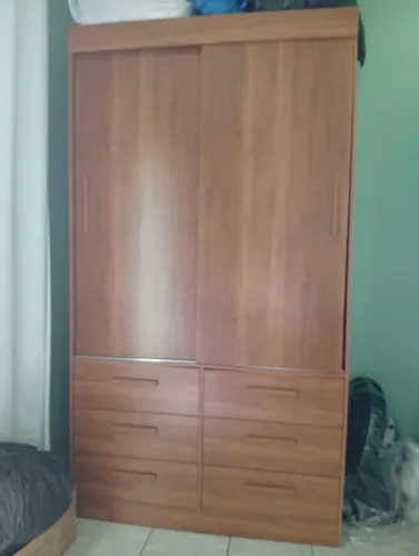 Guarda roupas solteiro