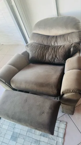Vendo Poltrona super confortável e de qualidade 