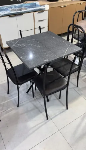 Mega promoção de Conjunto de Mesa 4 cadeiras!!