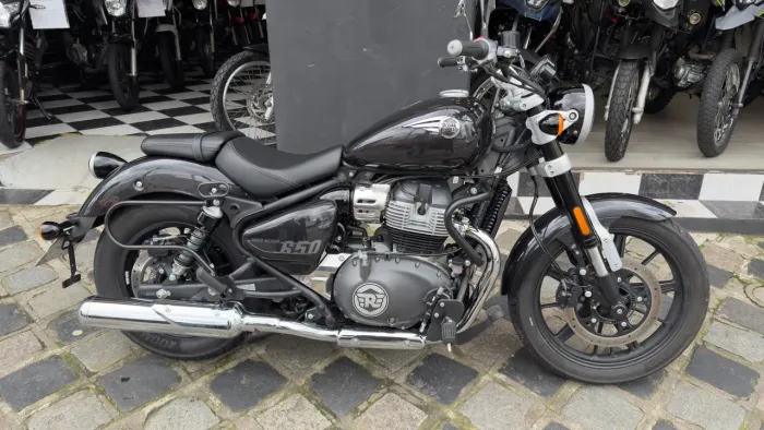 Royal Enfield Super Meteor 650 - 2026 - 6.000km
