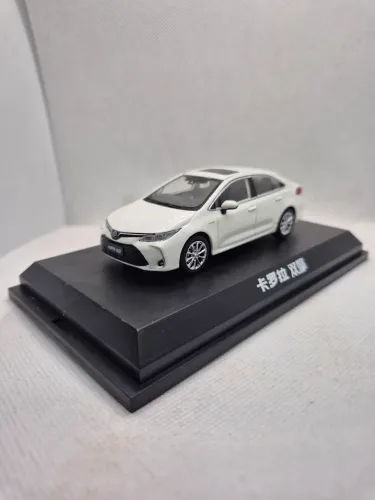 Miniatura Toyota Corolla Altis - Escala 1/43 - Marca Dealer Collection