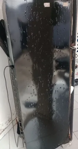 Geladeira sem funcionar pra quem quiser retirar peças