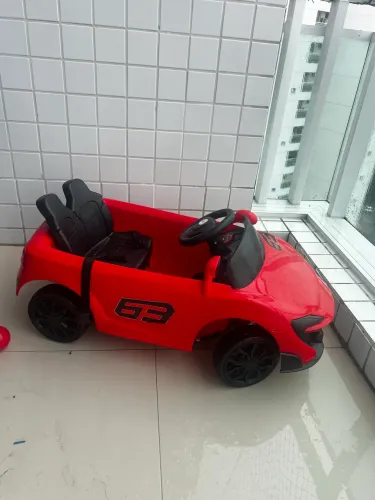 Carro elétrico infantil 