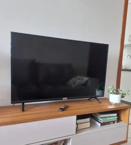 TV 43" Semp TCL - Retirada de peças
