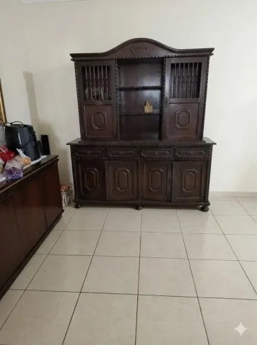 Cristaleira colonial 