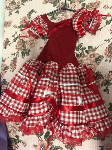 Vestido Vermelho e branco de Festa Junina quadrilha 