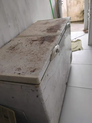 Freezer 2 porta funciona perfeitamente bem!