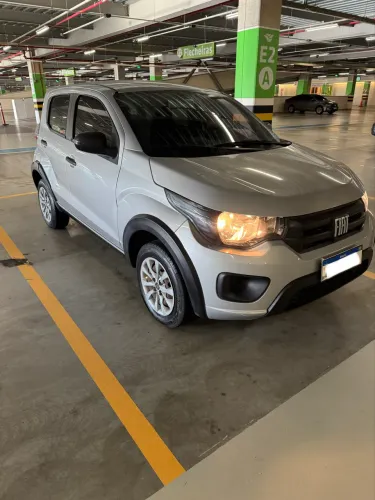 Fiat Mobi Like 1.0 Fire Flex 5P. 2022