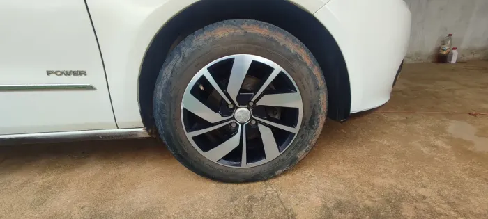 Vendo rodão completo.aro 15.